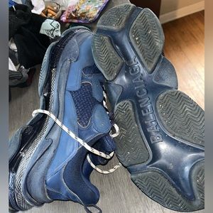 Balenciaga triple s